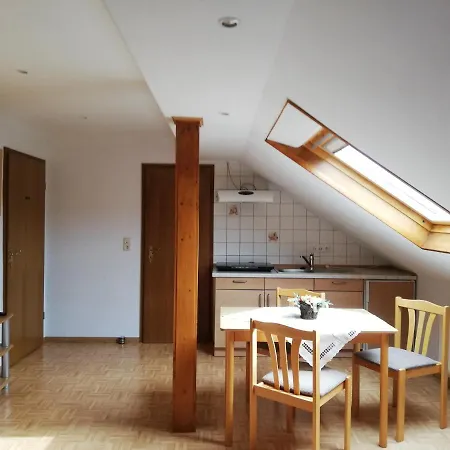 Wein-und Gaestehaus Alfons Bollig Apartment Trittenheim