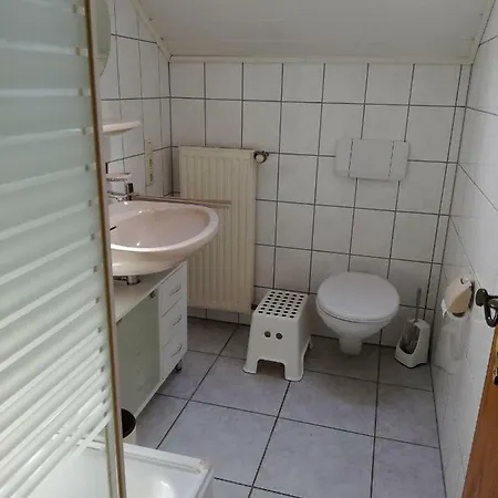 Wein-und Gaestehaus Alfons Bollig *