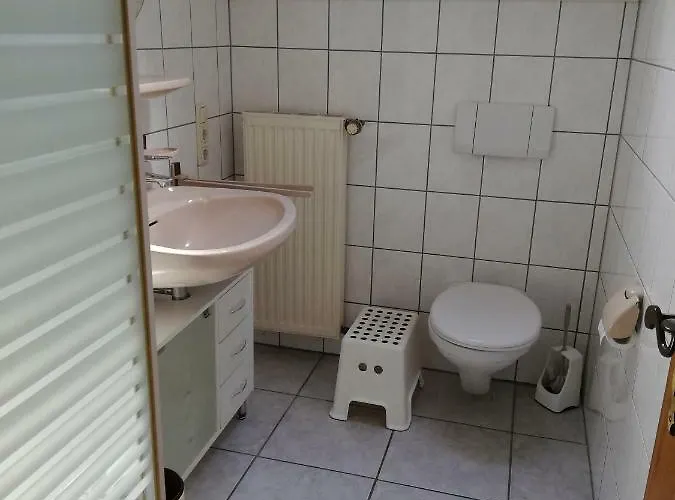 Wein-und Gaestehaus Alfons Bollig *