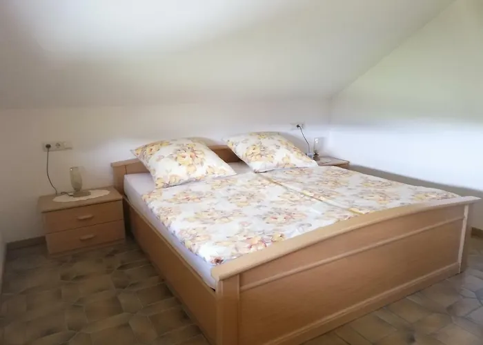 Wein-und Gaestehaus Alfons Bollig Apartmán *