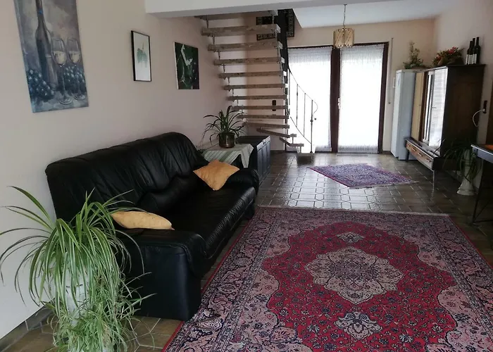 Wein-und Gaestehaus Alfons Bollig Apartmán Trittenheim